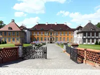 Das Schloss Oranienbaum im Gartenreich Dessau-Wörlitz ist eine niederländisch geprägte Barockanlage.