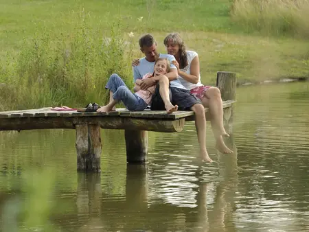 im Familienurlaub eine Auszeit am See genießen