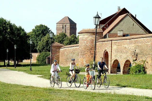 An der Wittstocker Stadtmauer