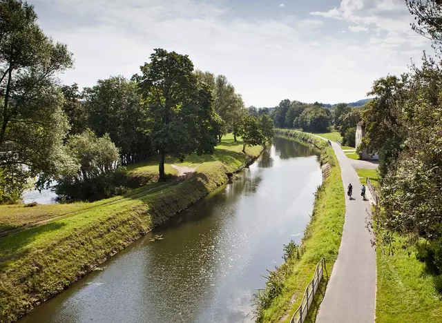 im Urlaub auf dem Bauernhof im Saarland eine Radtour entlang der Saar machen