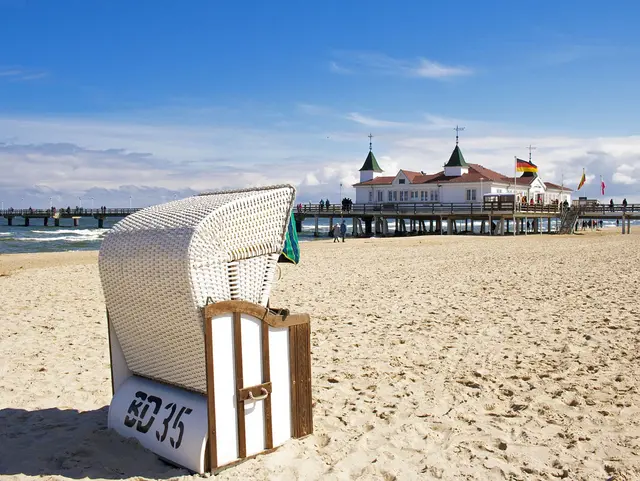 - © www.pixabay.com, Seebrücke im Ostseebad Ahlbeck auf Usedom