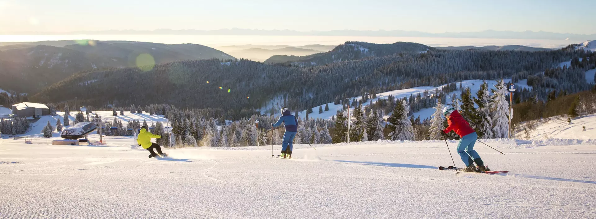 im Winterurlaub im Schwarzwald Skifahren am Feldberg