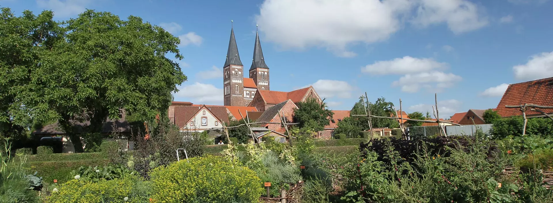 Das ehemalige Kloster Jerichow liegt bei Tangermünde in Sachsen-Anhalt und ist eine historische Klosteranlage aus dem Jahre 1144.