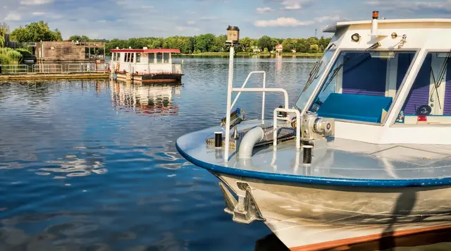 Boot im Hafen am Ruppiner See in Neuruppin