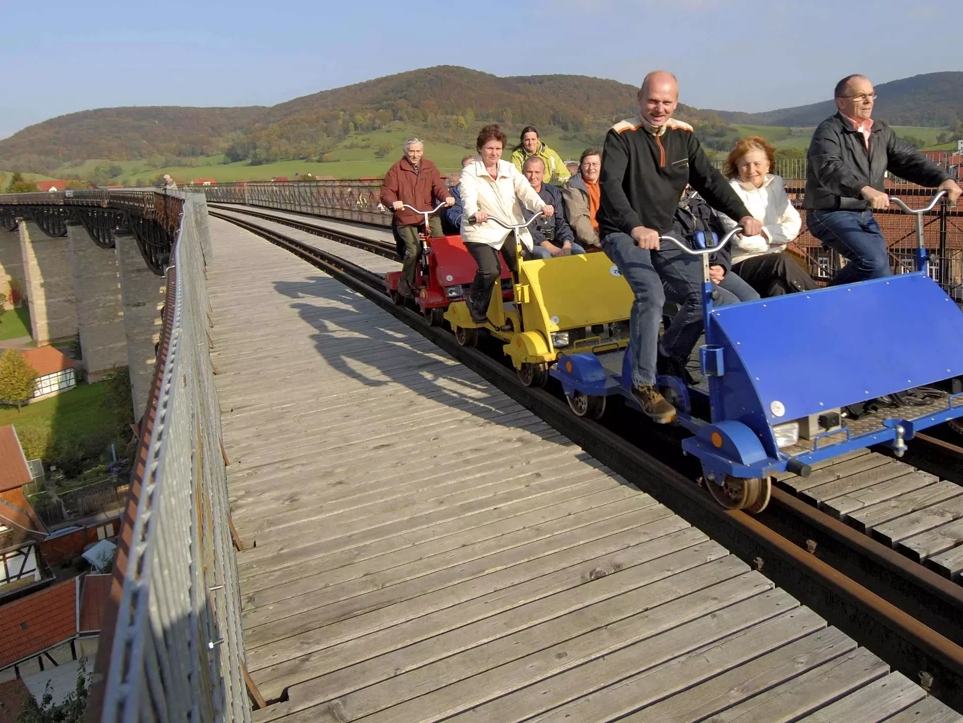 im Familienurlaub im Eichsfeld eine Fahrt mit der Draisine in Lengenfeld unternehmen
