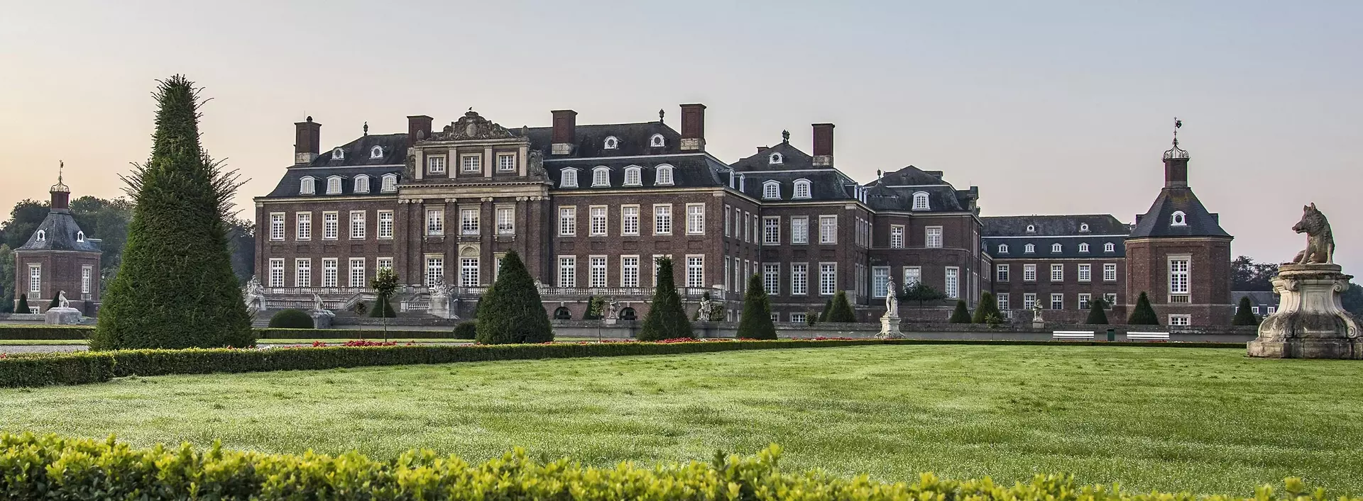 Das Schloss Nordkirchen ist eine barocke Schlossanlage im südlichen Münsterland.