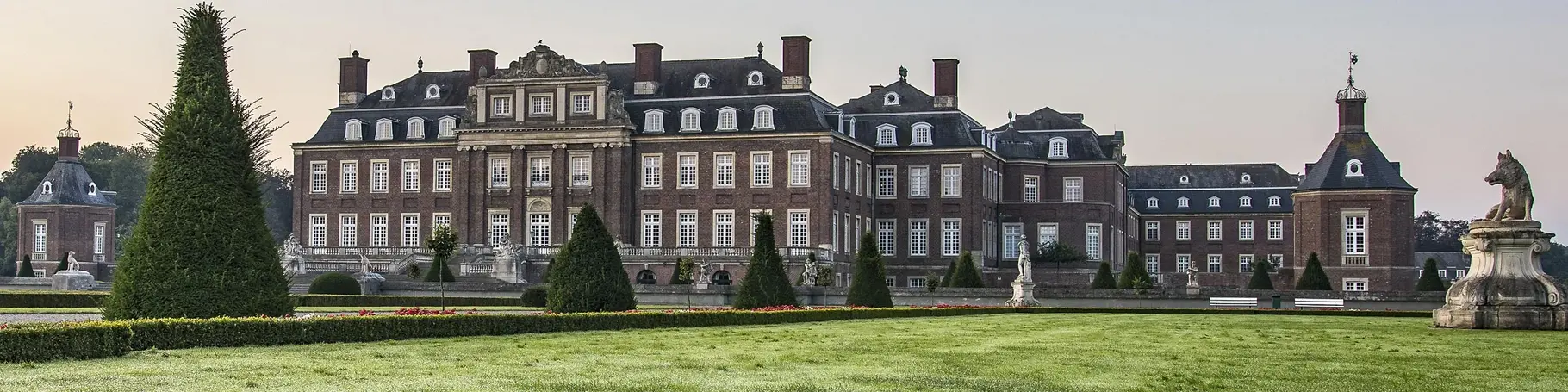 Das Schloss Nordkirchen ist eine barocke Schlossanlage im südlichen Münsterland.