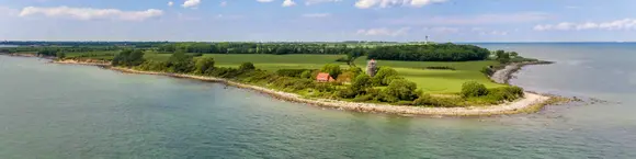 Vogelperspektive auf Segelboote vor der Ostseeinsel Fehmarn
