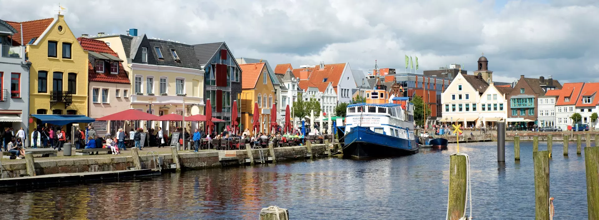 Blick auf den Hafen von Husum, Nordfriesland, Schleswig-Holstein