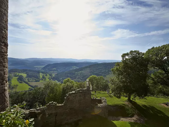 Blick von Burg Hanstein in Fürstenhagen ins Eichsfeld