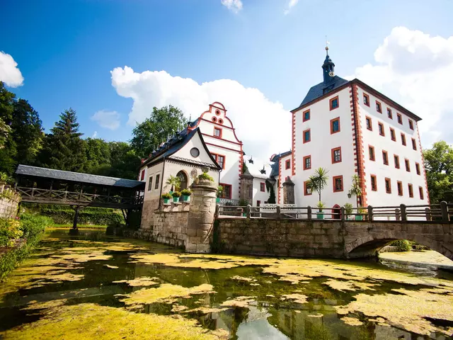 im Urlaub auf dem Bauernhof im Saaleland einen Ausflug zum Schloss Kochberg in Uhlstädt-Kirchhasel machen
