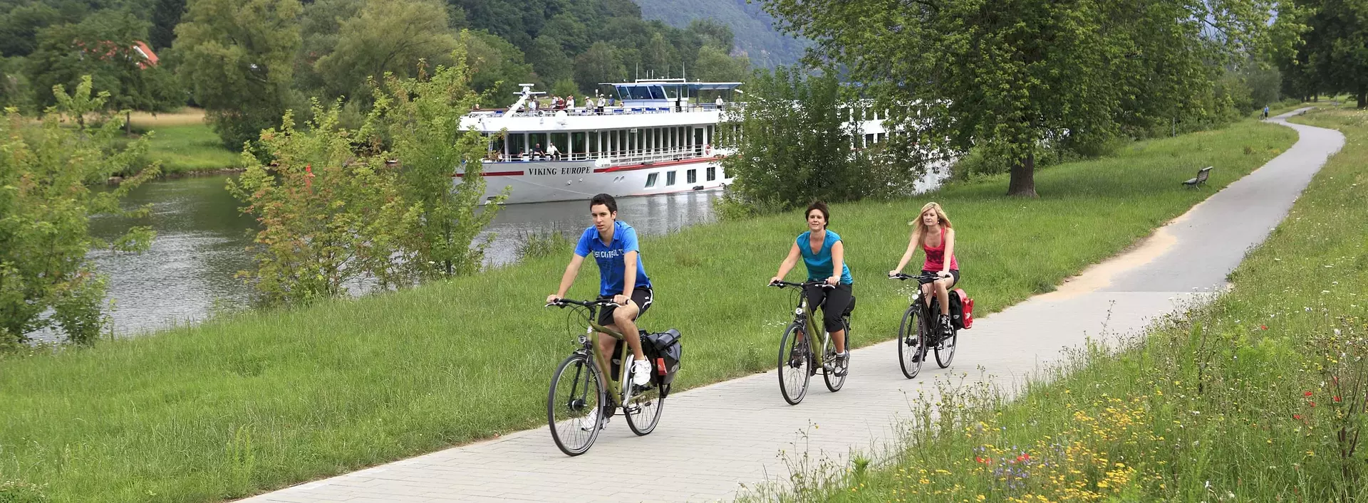 im Urlaub im Taubertal eine Radtour machen