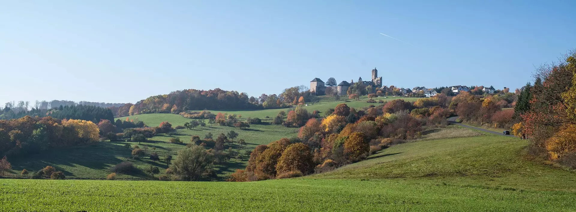 Die Burg Greifenstein befindet sich im hessischen Teil des Westerwaldes.