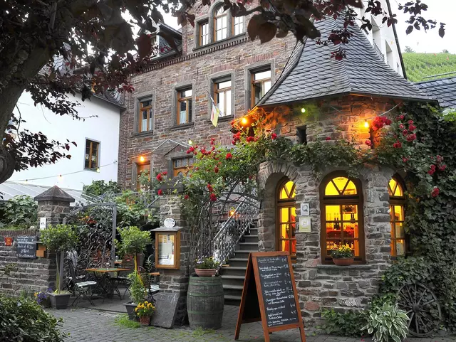 Restaurant im Gutshof Zenz in Ediger-Eller