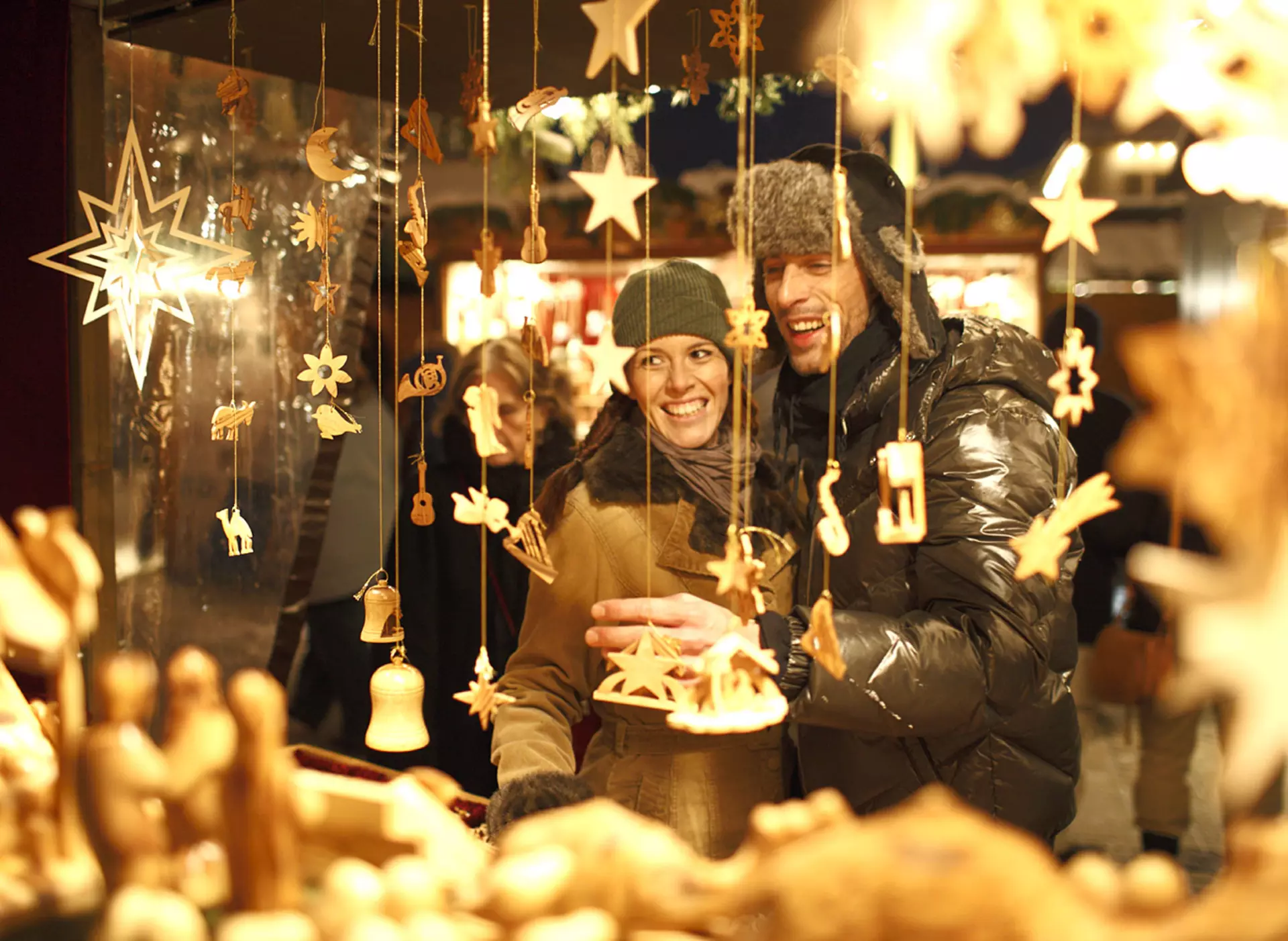 Weihnachtsmarkt in der Ravennaschlucht - © Tourismus Marketing GmbH Baden-Württemberg, im Winterurlaub im Schwarzwald den Weihnachtsmarkt in der Ravennaschlucht besuchen
