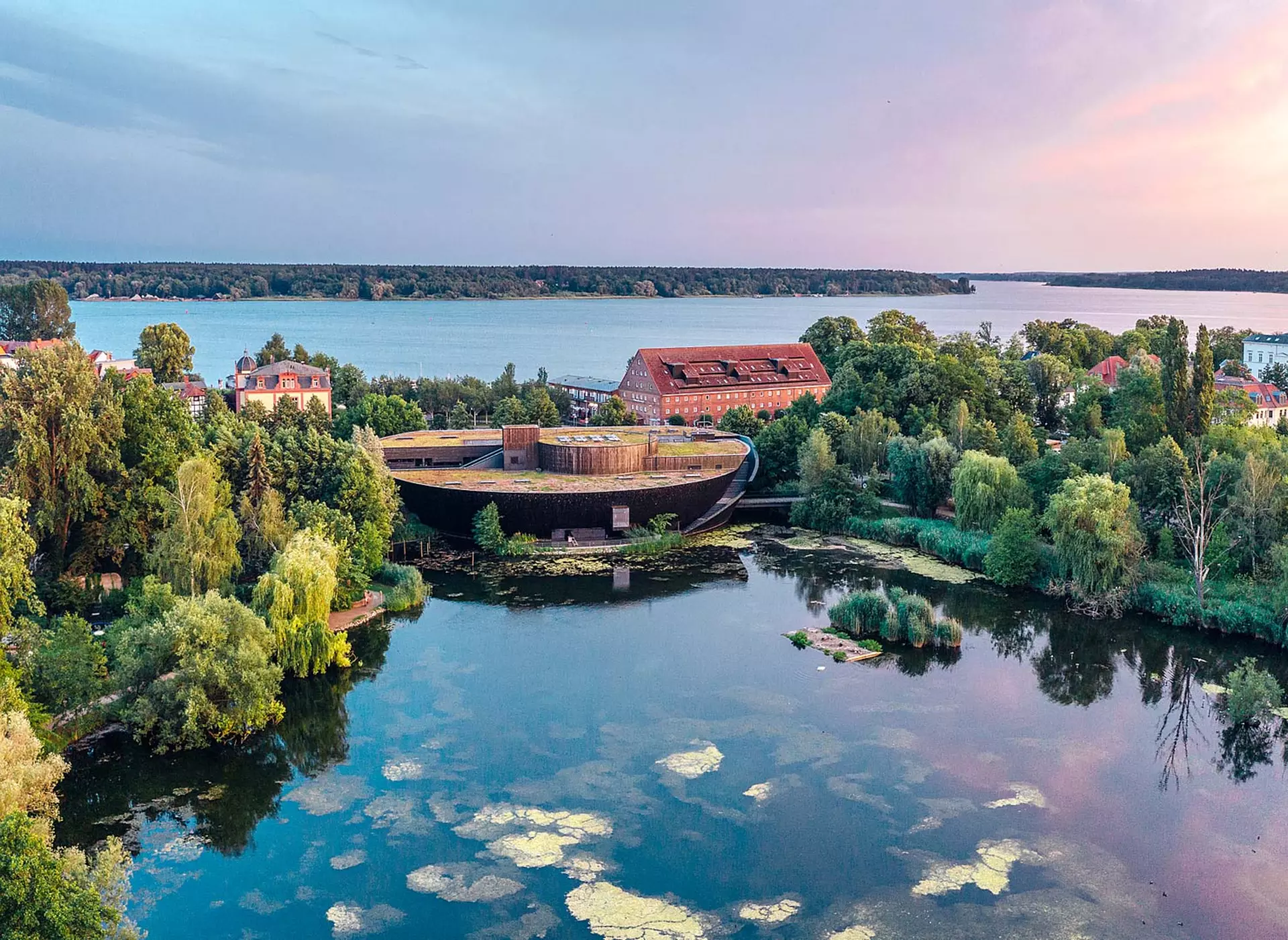 Müritzeum in Waren - © Tourismusverband Mecklenburg-Vorpommern, Felix Gänsicke im Urlaub die Mecklenburgische Seenplatte entdecken und das Natur-Erlebnis-Zentrum Müritzeum in Waren an der Müritz besuchen