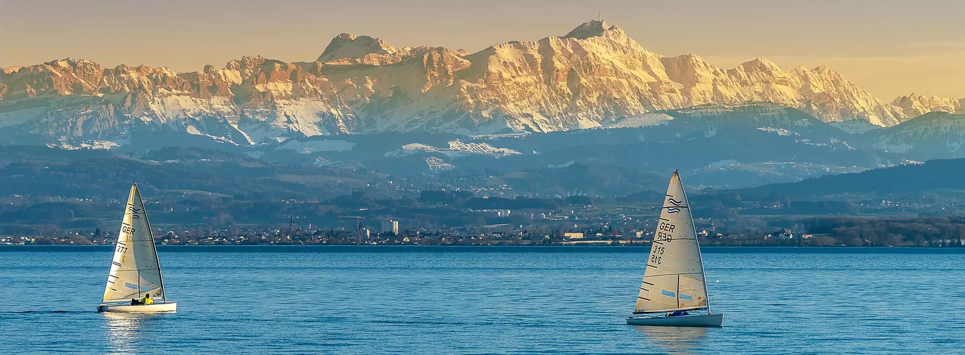 im Urlaub auf dem Bauernhof am Bodensee segeln und die Aussicht genießen