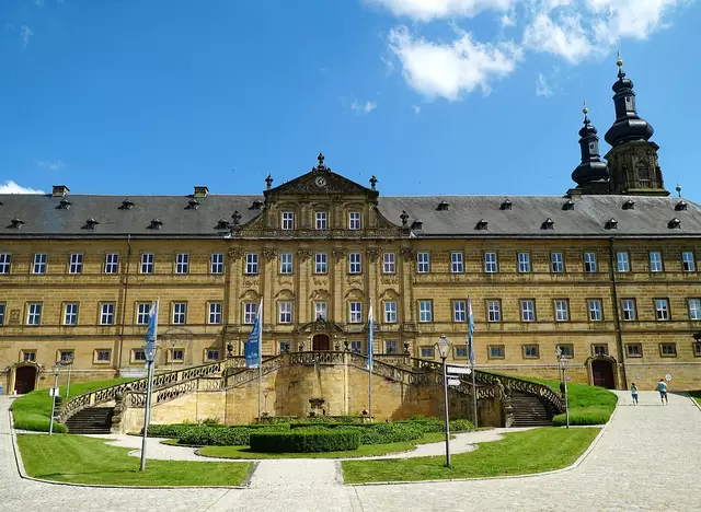 im Urlaub auf dem Bauernhof in Franken das Kloster Banz am Obermain besuchen