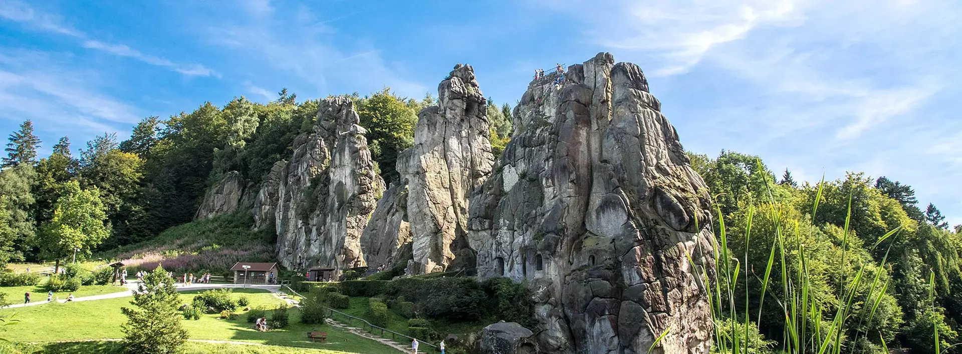 im Urlaub auf dem Bauernhof im Teutoburger Wald die Externsteine besuchen