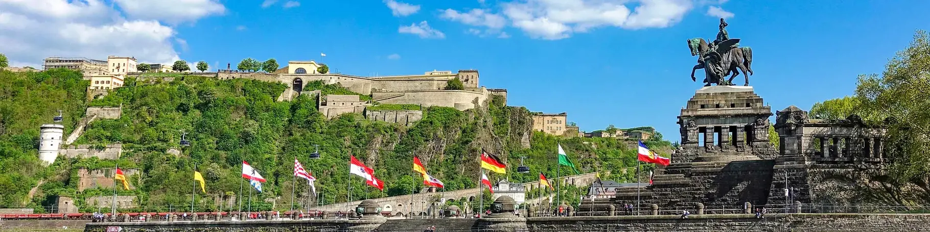 im Urlaub auf dem Weingut an der Mosel oder dem Rhein die Stadt Koblenz entdecken