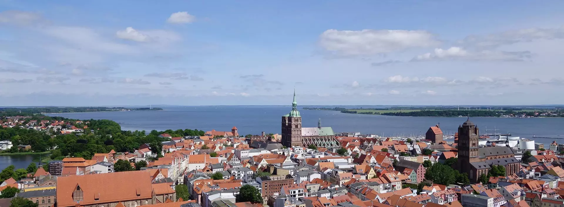 im Urlaub auf dem Bauernhof in Vorpommern die Hansestadt Stralsund am Strelasund besuchen