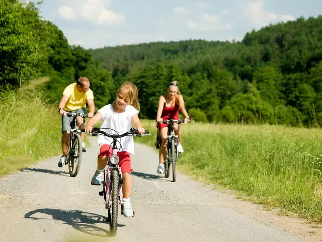 im Urlaub auf dem Bauernhof in Thüringen eine Radtour machen und die Umgebung erkunden
