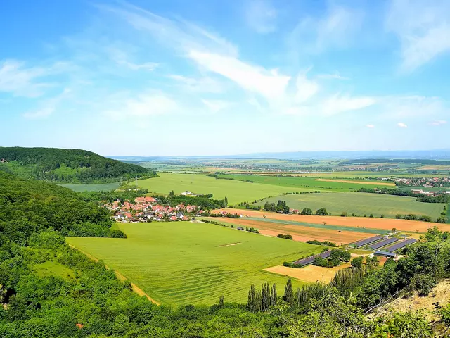 im Urlaub auf dem Bauernhof im Harz wandern und den Ausblick genießen