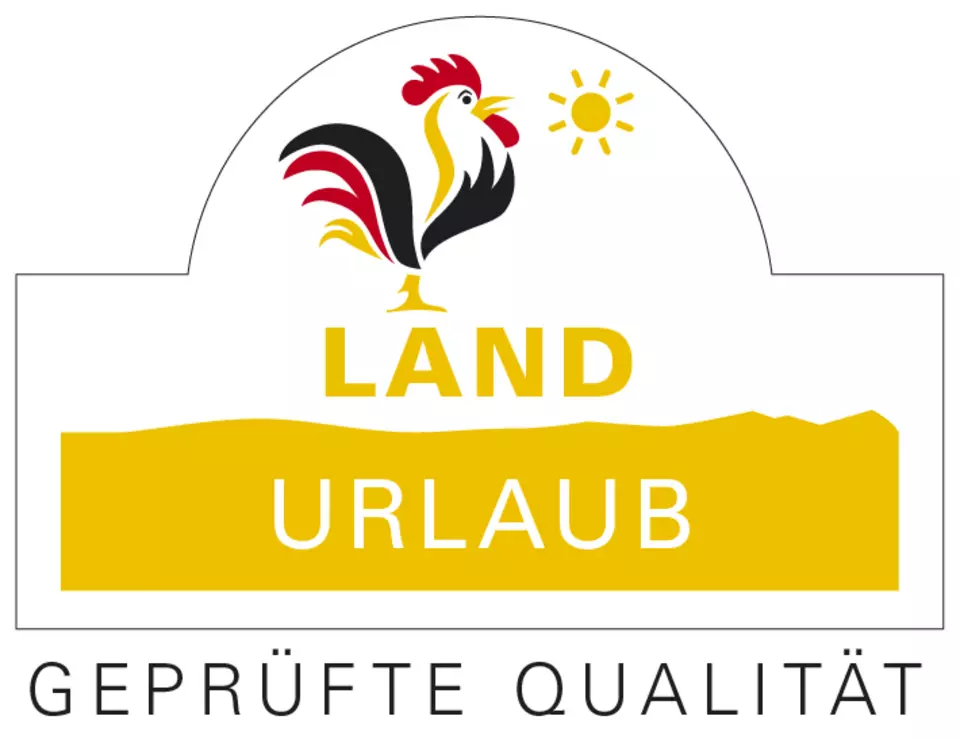 Gütesiegel "Qualitätsgeprüfter LandUrlaub" der Bundesarbeitsgemeinschaft für Urlaub auf dem Bauernhof und Landtourismus in Deutschland e. V.
