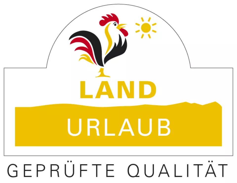 Gütesiegel "Qualitätsgeprüfter LandUrlaub" der Bundesarbeitsgemeinschaft für Urlaub auf dem Bauernhof und Landtourismus in Deutschland e. V.
