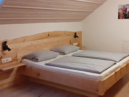 tolles Kinderzimmer mit 3 Betten (Wohnung Falken)