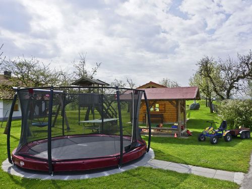 Unser tolles Trampolin! Unser tolles Trampolin!
