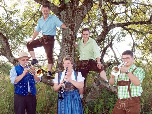 wir lieben Musik, wir lieben Musik,