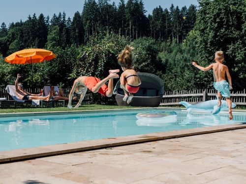 Pool Pool