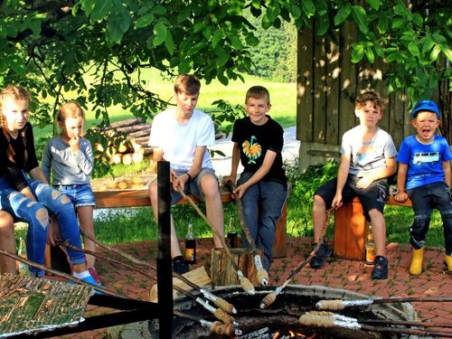 Lagerfeuer mit Stpockbrot Lagerfeuer mit Stpockbrot