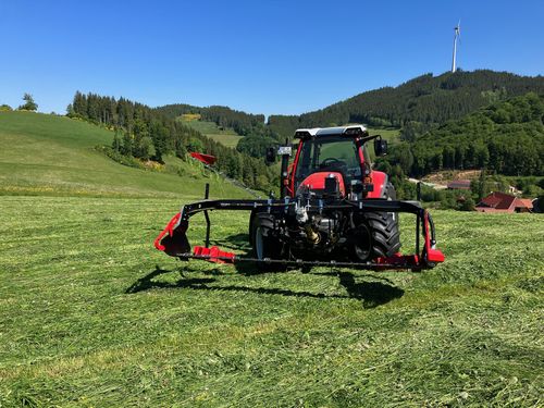 Traktor & Doppemessermähwerk Traktor & Doppemessermähwerk