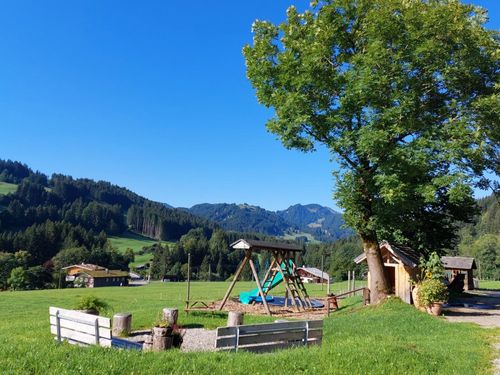 Spielplatz in freier Natur Spielplatz in freier Natur