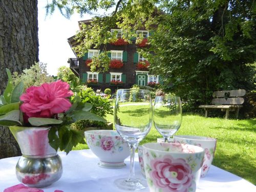 historischer Allgäuer Bergbauernhof & Wellness historischer Allgäuer Bergbauernhof & Wellness