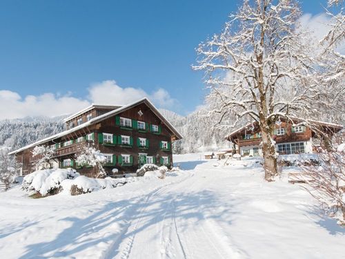 Wintersport - Skifahren - Langlauf - Schneeschuhwandern - Skitouren - Winterwandern Wintersport - Skifahren - Langlauf - Schneeschuhwandern - Skitouren - Winterwandern