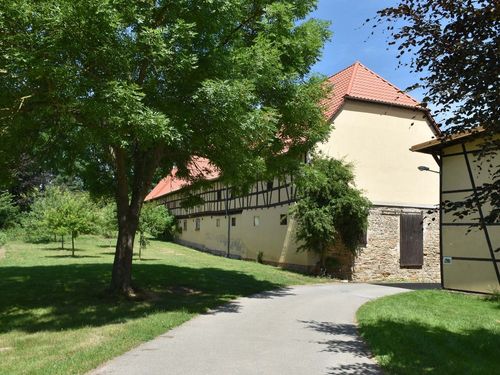 Einfahrt zum Hof Einfahrt zum Hof