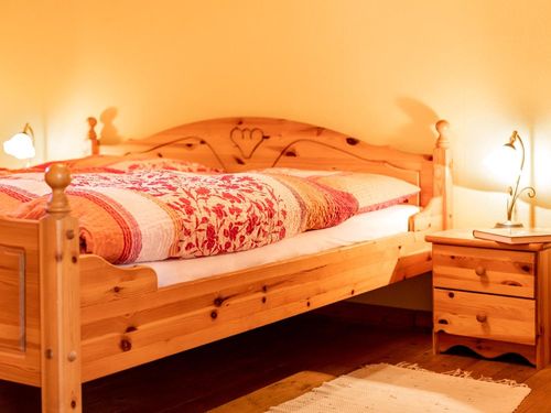 Fewo Kälberstall: Schlafzimmer 1 Fewo Kälberstall: Schlafzimmer 1