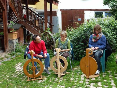 Kreativkurs am Spinnrad Kreativkurs am Spinnrad