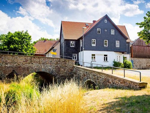 Brückenhof im Denkmaldorf Rohna Brückenhof im Denkmaldorf Rohna