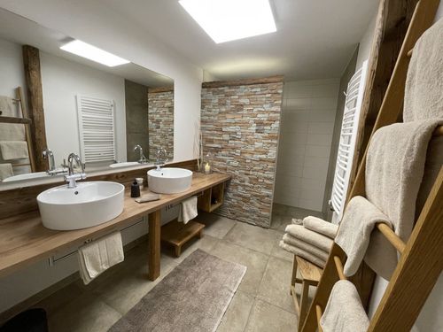 Wohnung GÃ¤nseblÃ¼mchen Bad