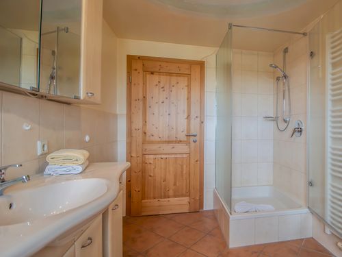 Badezimmer Zugspitzblick Badezimmer Zugspitzblick
