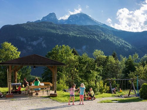 Unser Pavillon m. Blick zum Watzmann Unser Pavillon m. Blick zum Watzmann