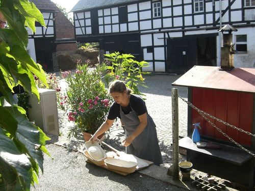 Unsere Bäckerin Unsere Bäckerin