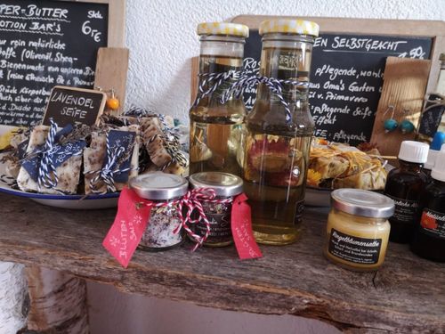 Unsere hofeigenen Produkte Unsere hofeigenen Produkte