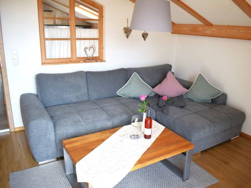 Bergblick Sofa im Wohnzimmer Bergblick Sofa im Wohnzimmer