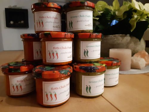Selbst gemachte Chillipaste... schön scharf Selbst gemachte Chillipaste... schön scharf