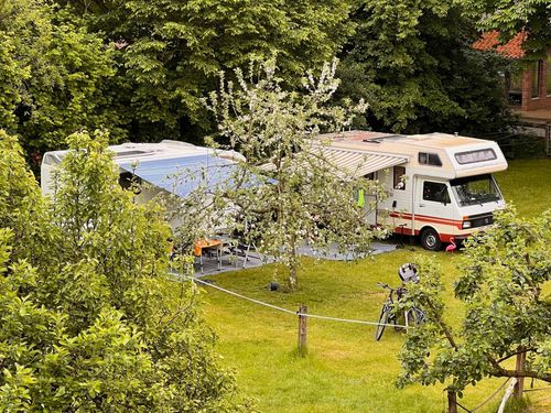 peerhus_doensel_camping_an_der_streuobstwiese peerhus_doensel_camping_an_der_streuobstwiese